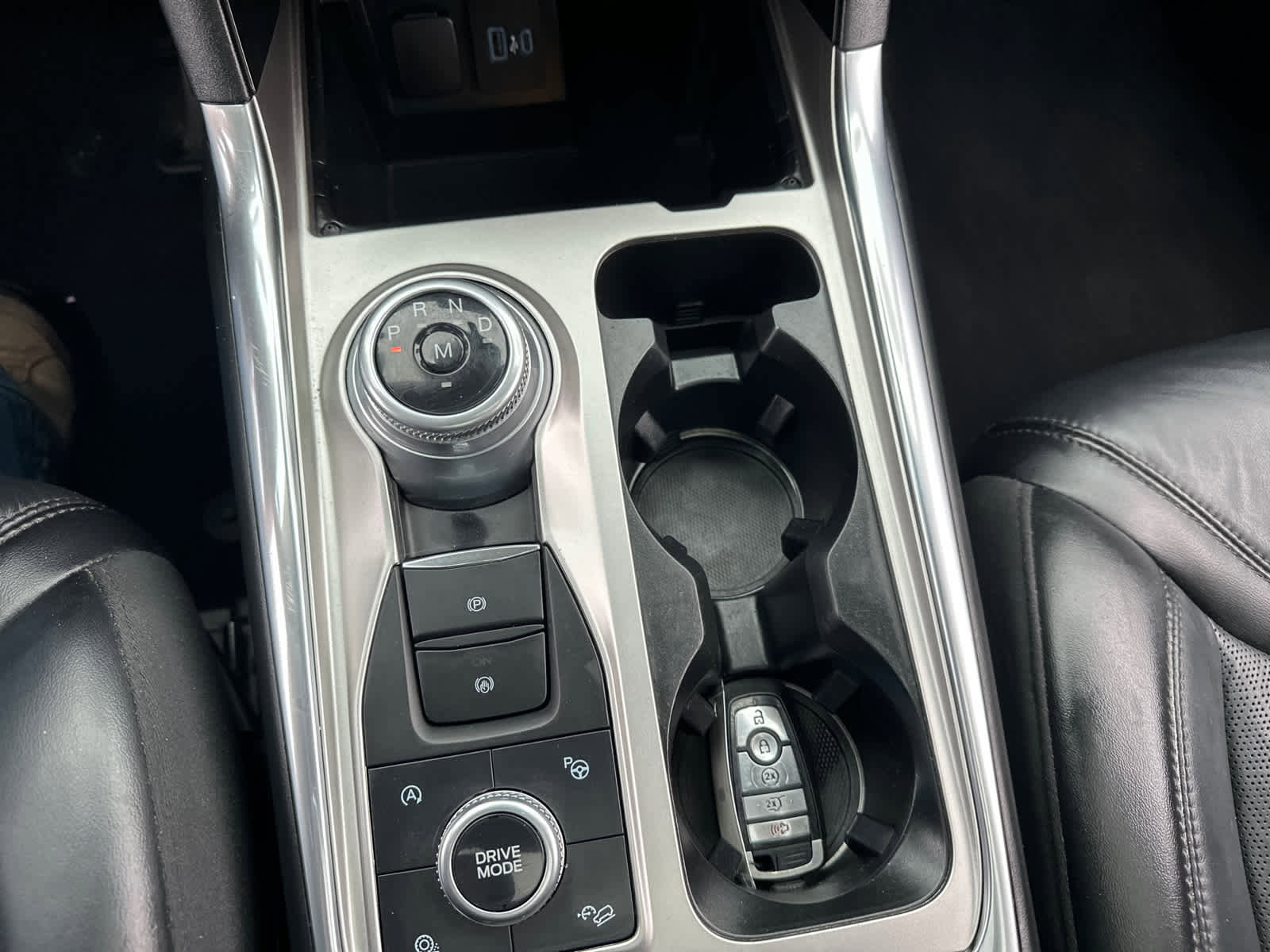 Used 2020 Ford Explorer Platinum image 24