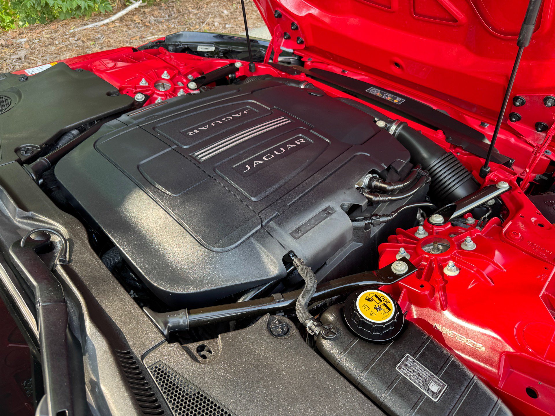 Used 2014 Jaguar F-TYPE Convertible RWD image 58