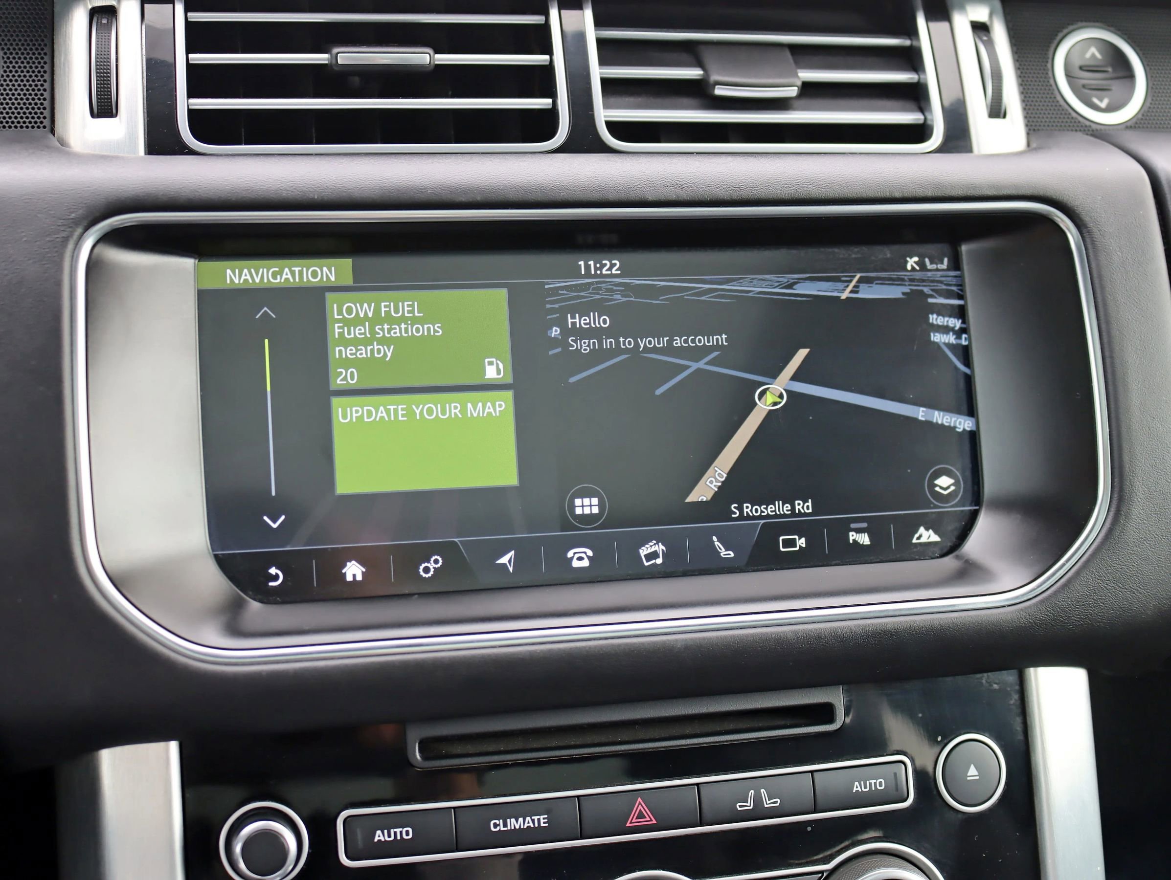 Used 2017 Land Rover Range Rover Supercharged image 20