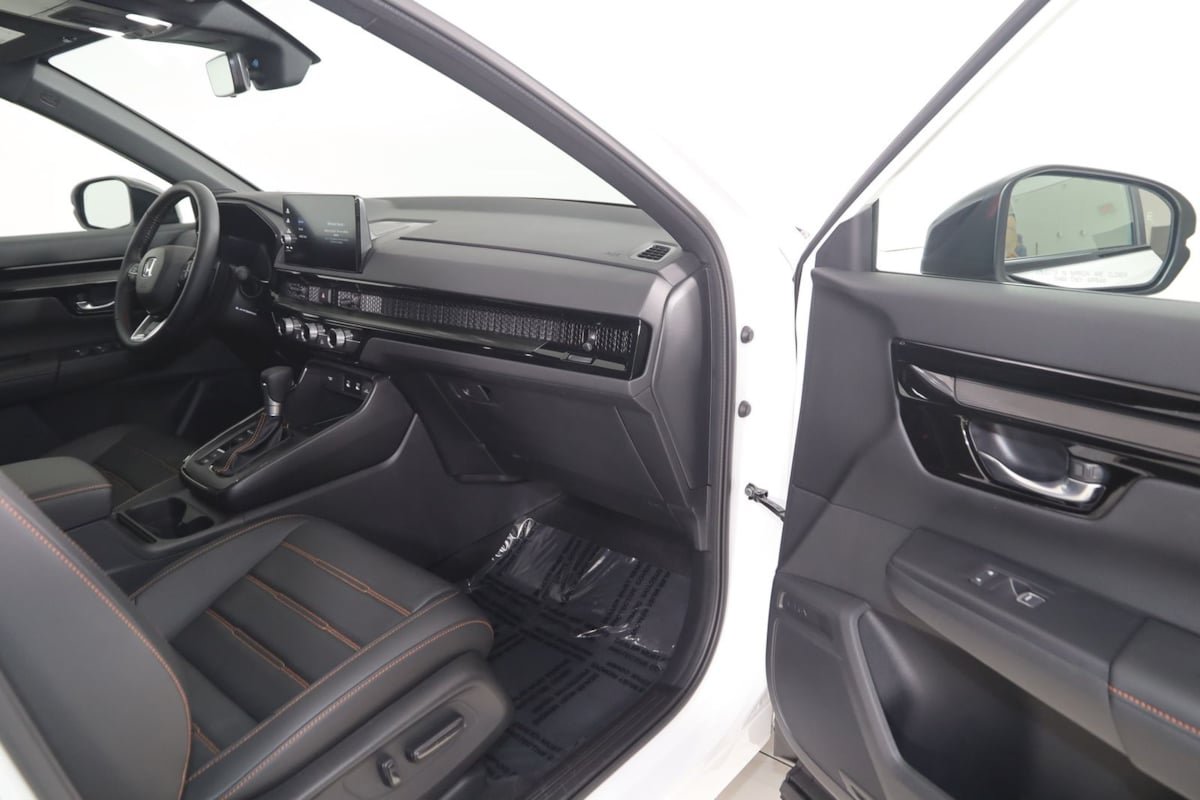 Used 2026 Honda CR-V Sport Touring image 44