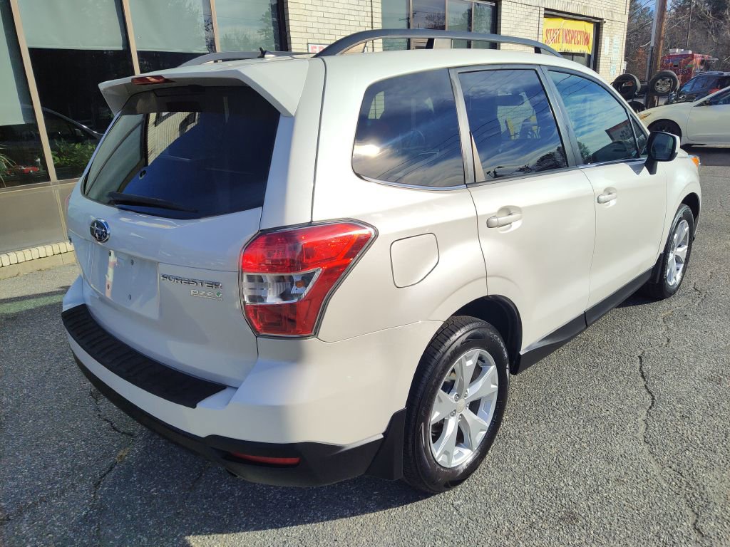 Used 2015 Subaru Forester 2.5i Limited image 8