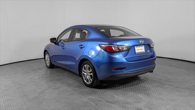 Used 2016 Scion iA FWD image 4