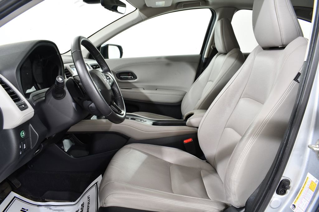 Used 2019 Honda HR-V Touring image 6