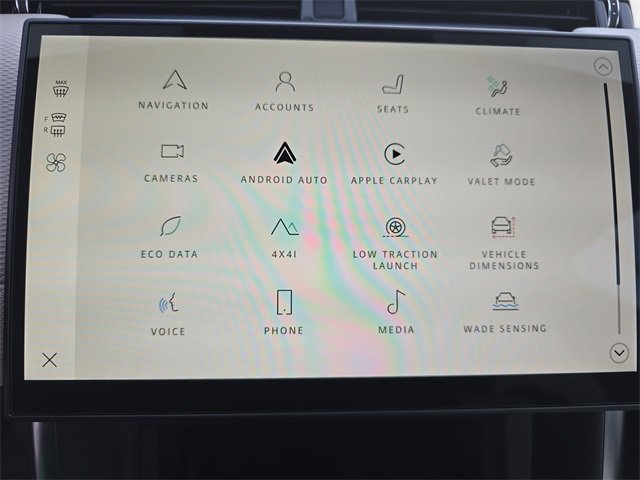 New 2025 Land Rover Discovery Sport Dynamic SE image 14