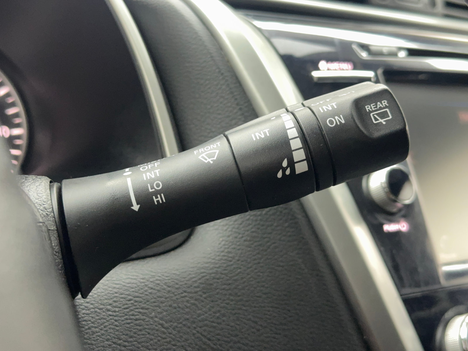 Used 2019 Nissan Murano S AWD/4WD image 33