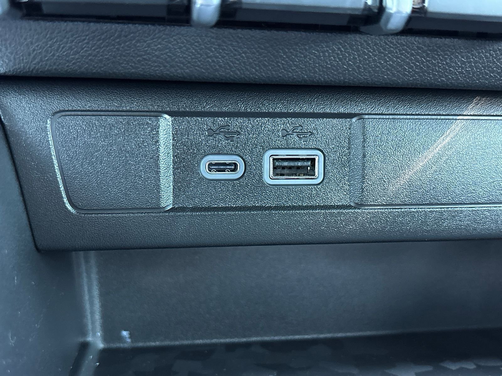 New 2026 GMC Canyon Elevation w/ Convenience Package RWD image 10