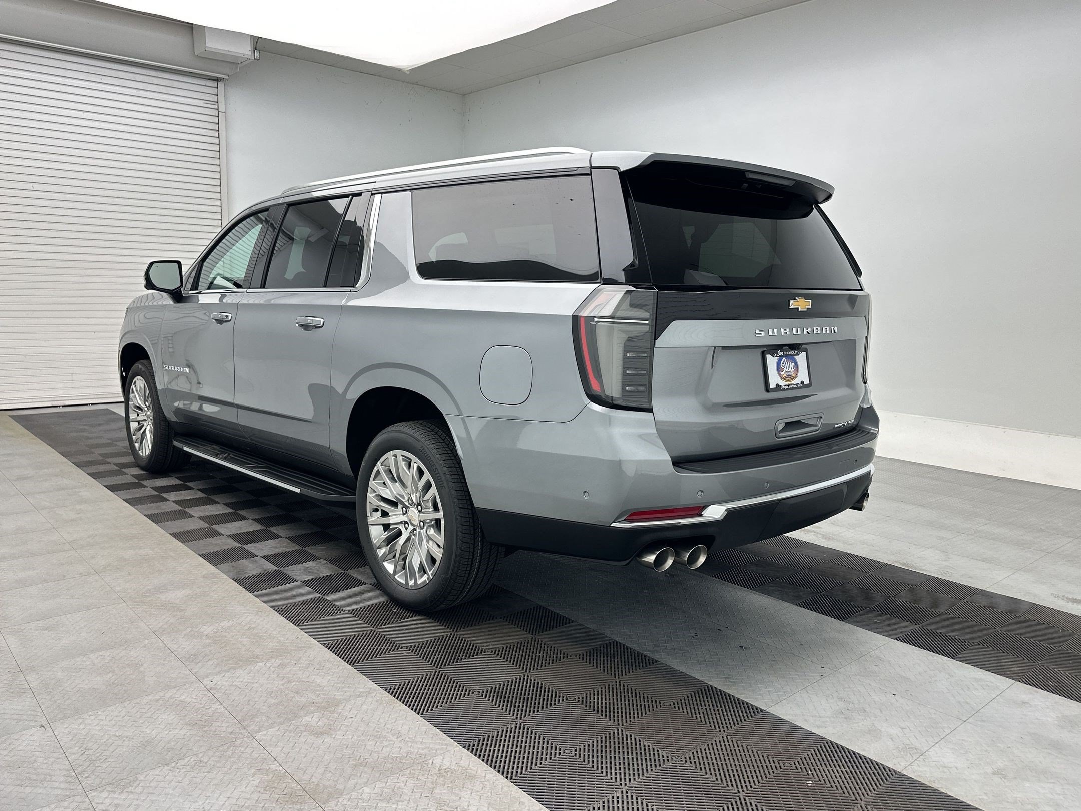 New 2026 Chevrolet Suburban Premier w/ Sun And Tow Package AWD/4WD image 3