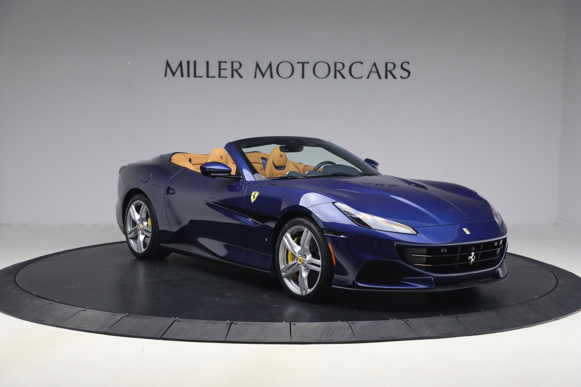 Certified 2022 Ferrari Portofino M image 11