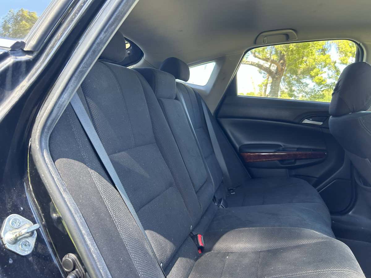 Used 2012 Honda Crosstour EX image 22