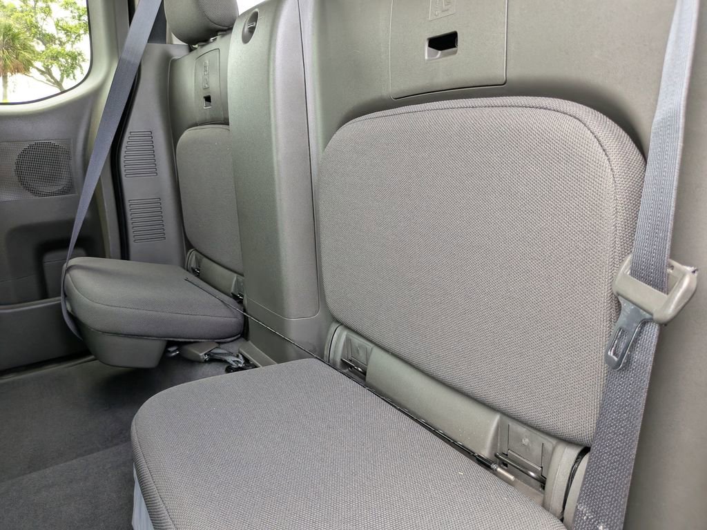 Used 2021 Nissan Frontier SV RWD image 16