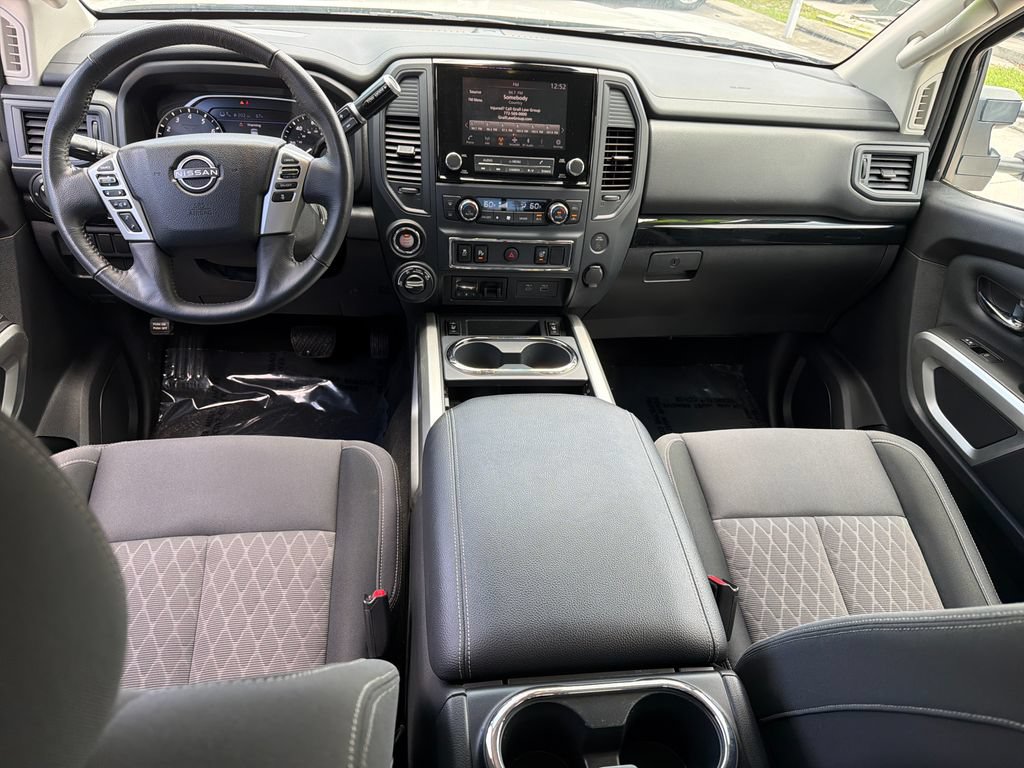 Certified 2024 Nissan Titan SV w/ SV Convenience Package AWD/4WD image 15