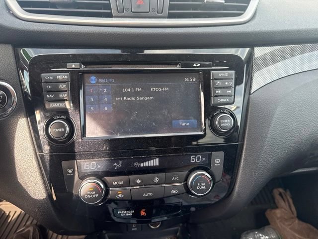 Used 2015 Nissan Rogue SL AWD/4WD image 9
