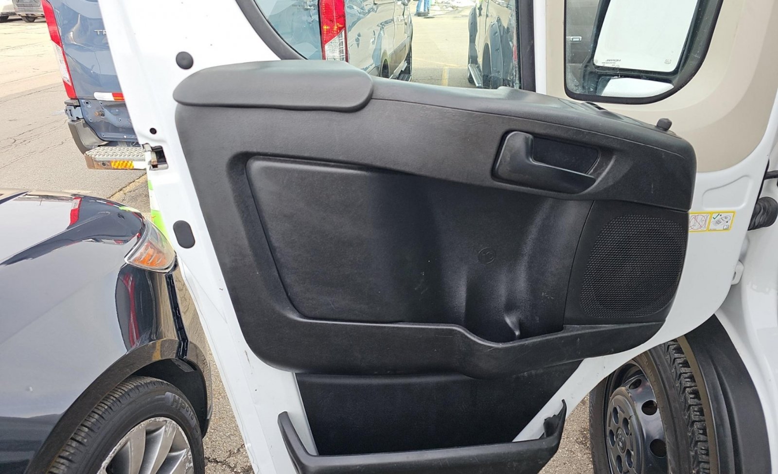 Used 2022 RAM ProMaster 2500 w/ Interior LED Lighting Group FWD image 15