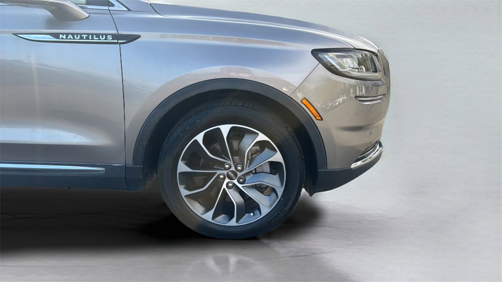 Used 2021 Lincoln Nautilus Reserve image 23