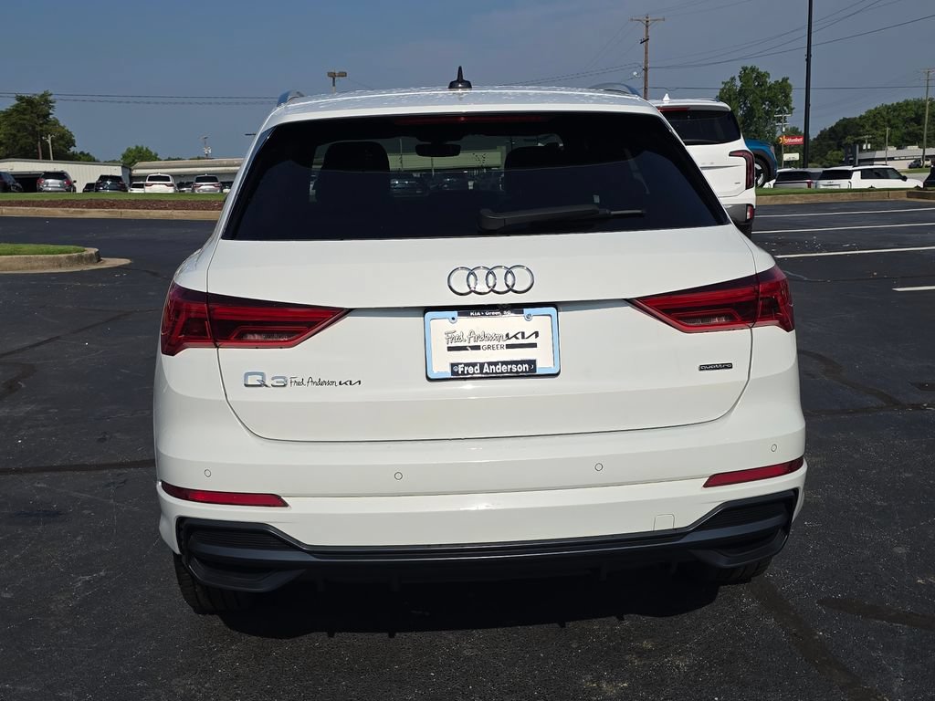Used 2021 Audi Q3 2.0T Premium AWD/4WD image 4