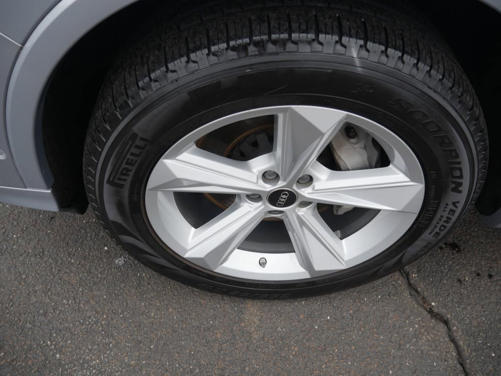 Certified 2022 Audi Q7 2.0T Premium w/ Convenience Package image 12