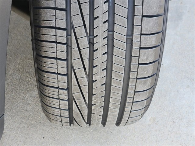 Used 2024 Chevrolet Trax RS w/ Sunroof Package image 12