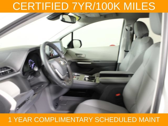 Used 2022 Toyota Sienna XLE FWD image 22