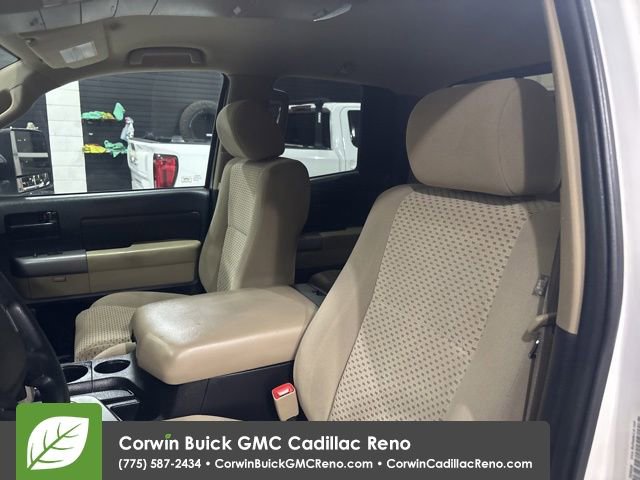Used 2013 Toyota Tundra 4x4 Double Cab w/ SR5 Pkg image 12