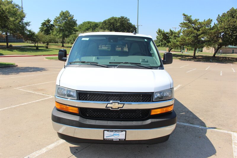 Used 2020 Chevrolet Express 3500 LT w/ LT Preferred Equipment Group RWD image 8