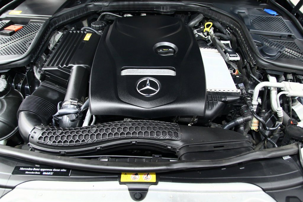 Used 2015 Mercedes-Benz C 300 4MATIC Sedan image 31