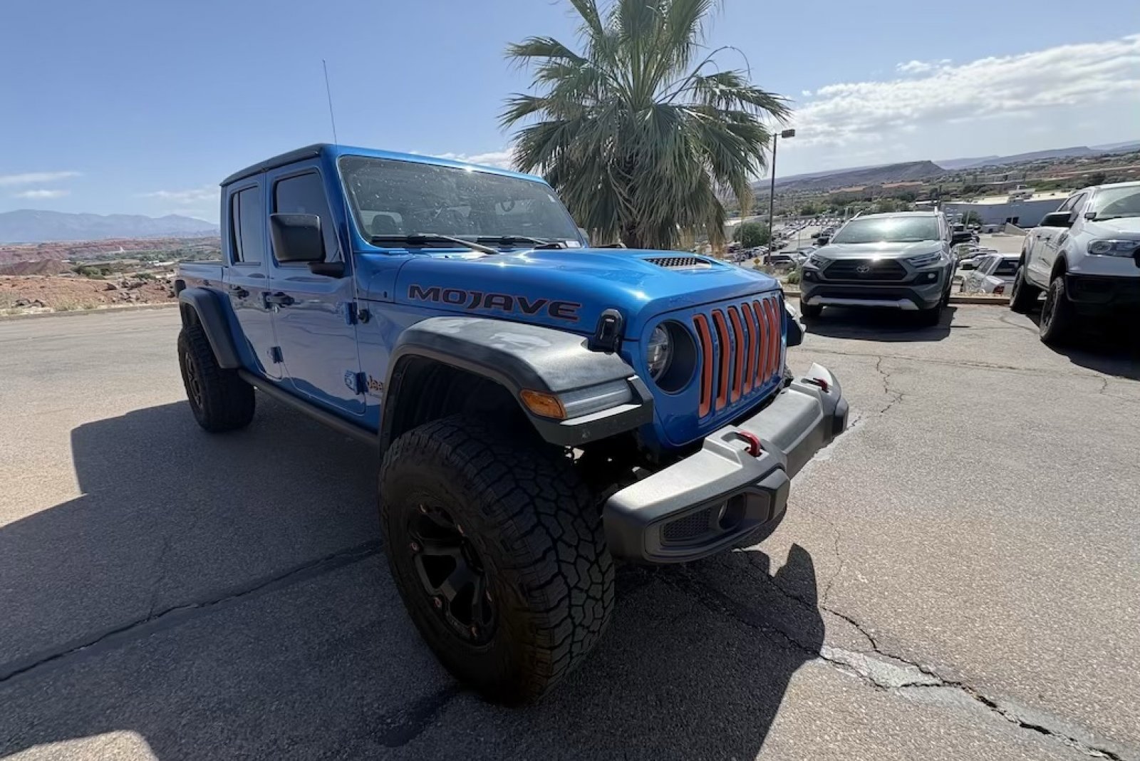 Used 2020 Jeep Gladiator Mojave AWD/4WD image 7
