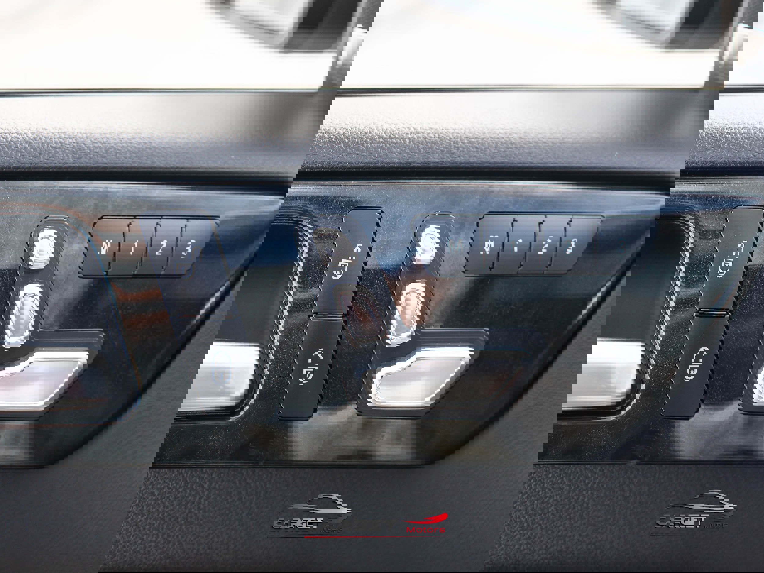 Used 2019 Mercedes-Benz GLE 43 AMG 4MATIC w/ Premium 3 Package image 43