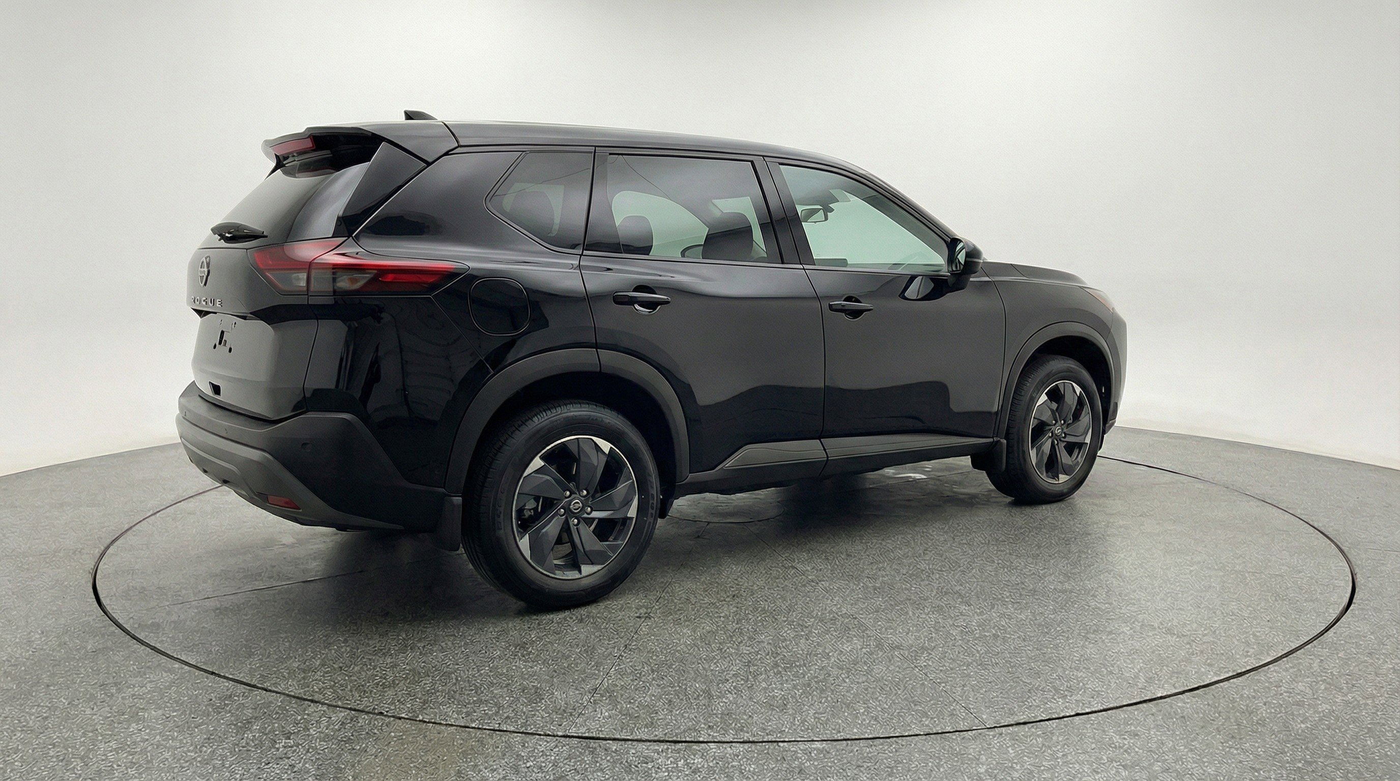 Used 2025 Nissan Rogue SV AWD/4WD image 9