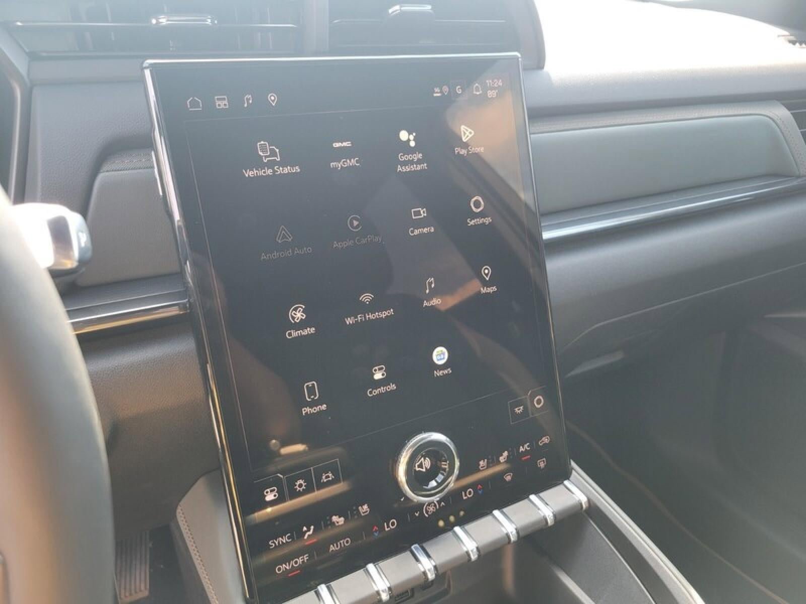 New 2026 GMC Terrain AT4 w/ Convenience Package III image 22