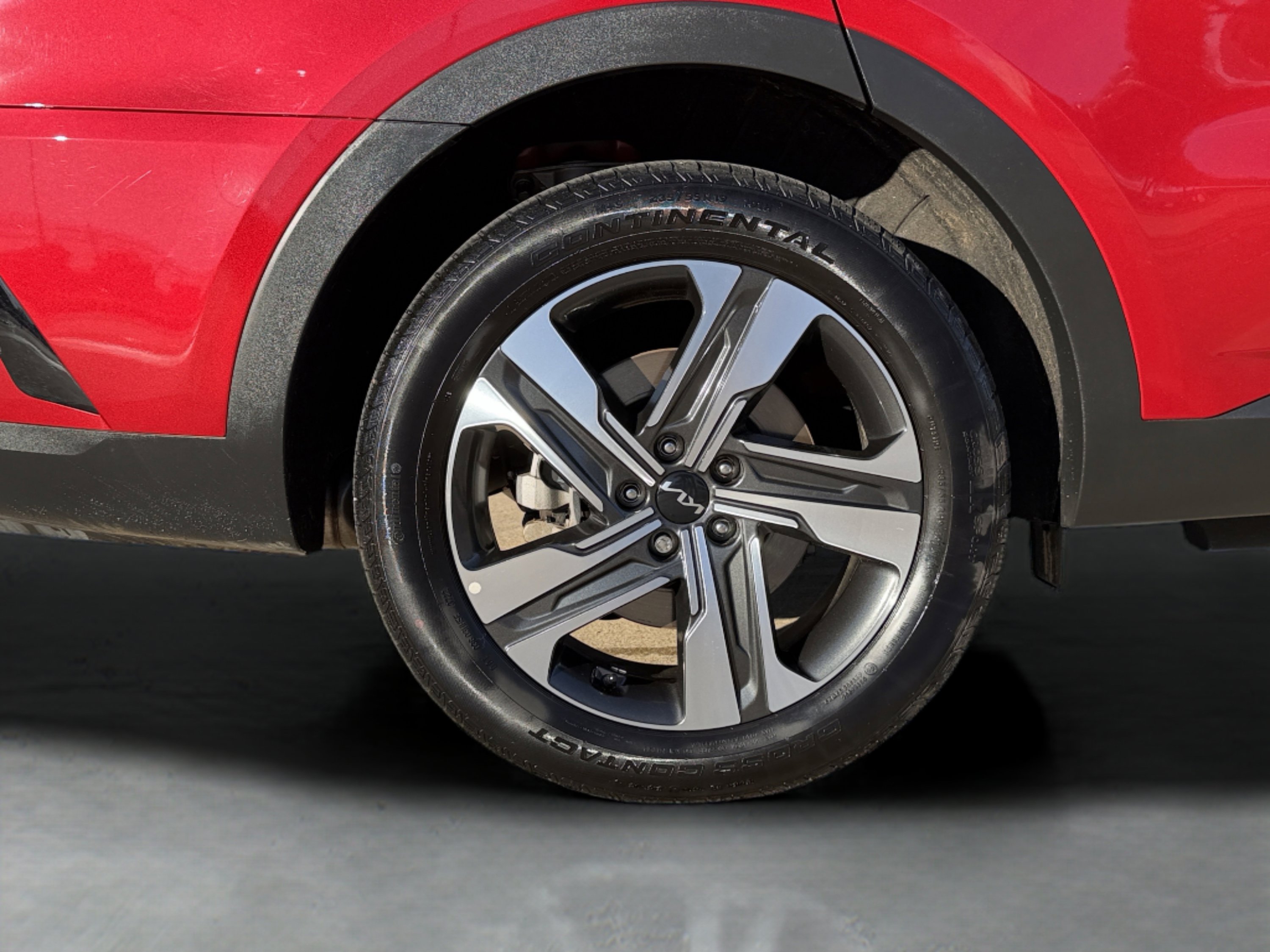 Used 2023 Kia Sorento EX image 9