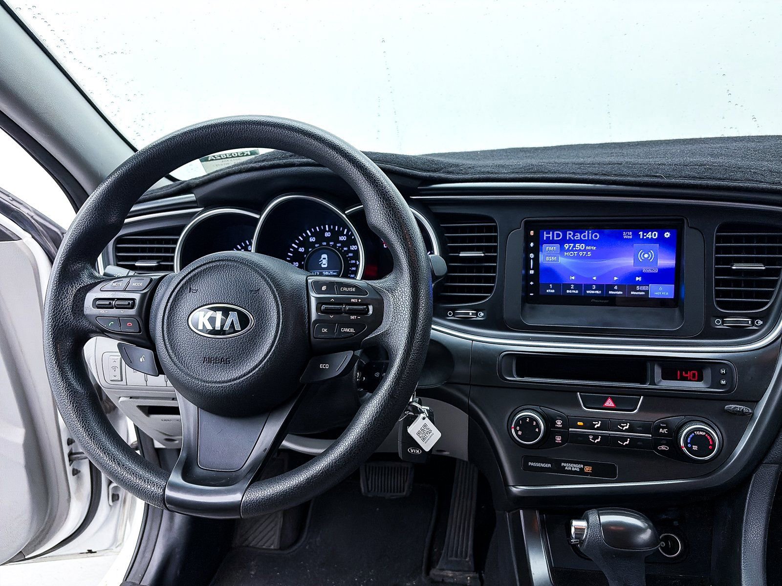Used 2015 Kia Optima LX image 3
