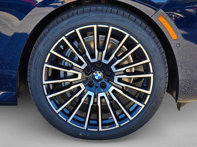 New 2026 BMW 740i xDrive image 9