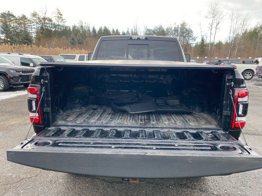 Used 2019 RAM 2500 Laramie w/ Black Appearance Package image 24