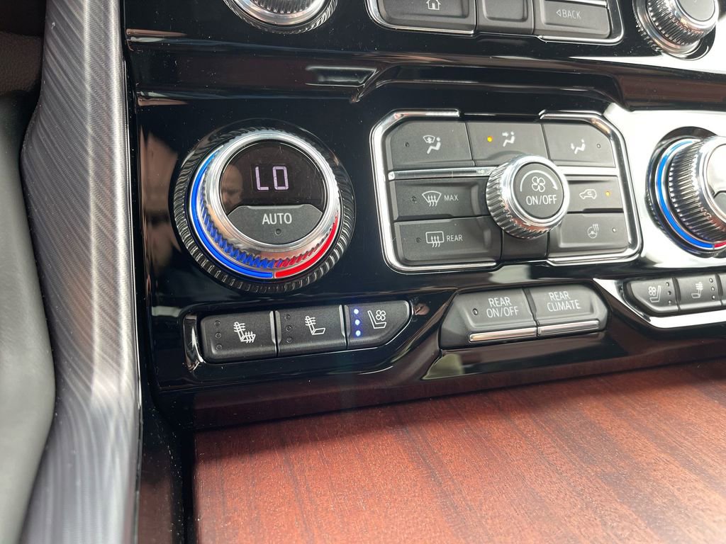 Used 2023 GMC Yukon XL Denali Ultimate image 23