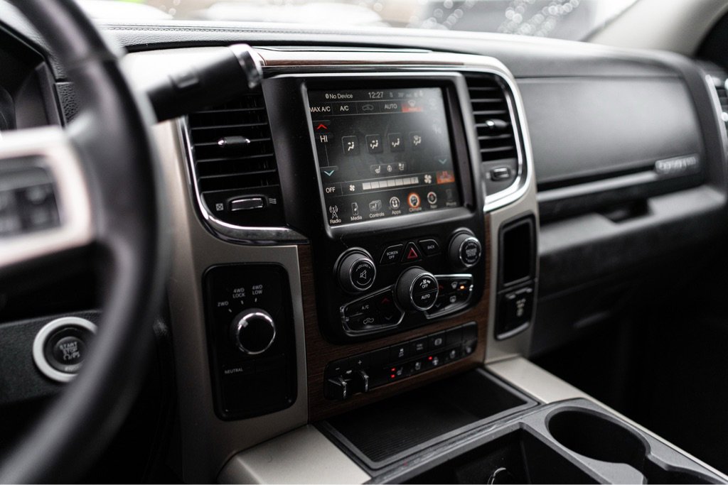 Used 2013 RAM 3500 Laramie w/ Convenience Group image 12