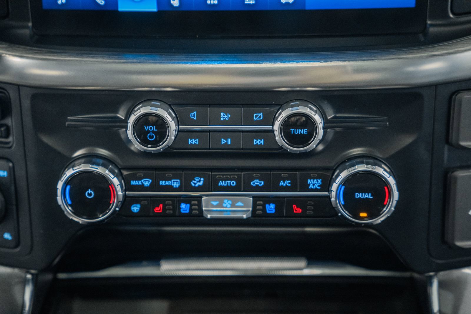 Certified 2023 Ford F150 Lariat w/ Equipment Group 502A High image 30