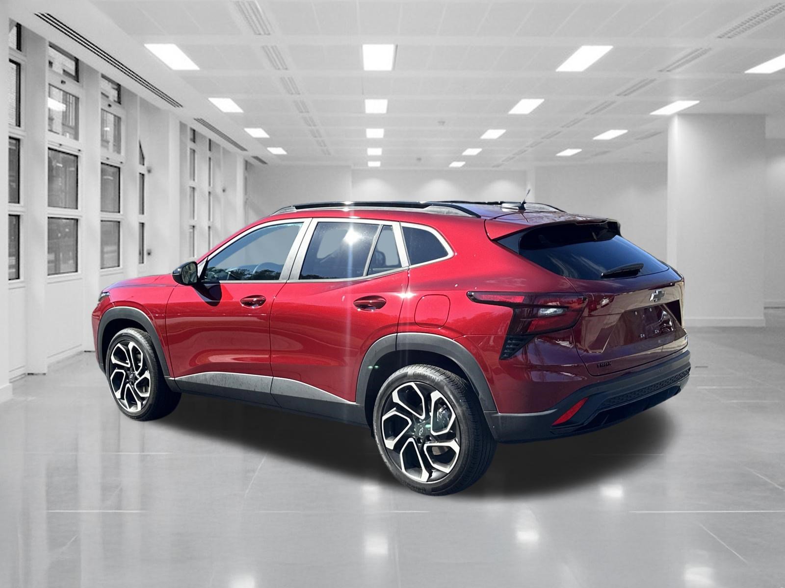 Certified 2025 Chevrolet Trax RS w/ Sunroof Package FWD image 5