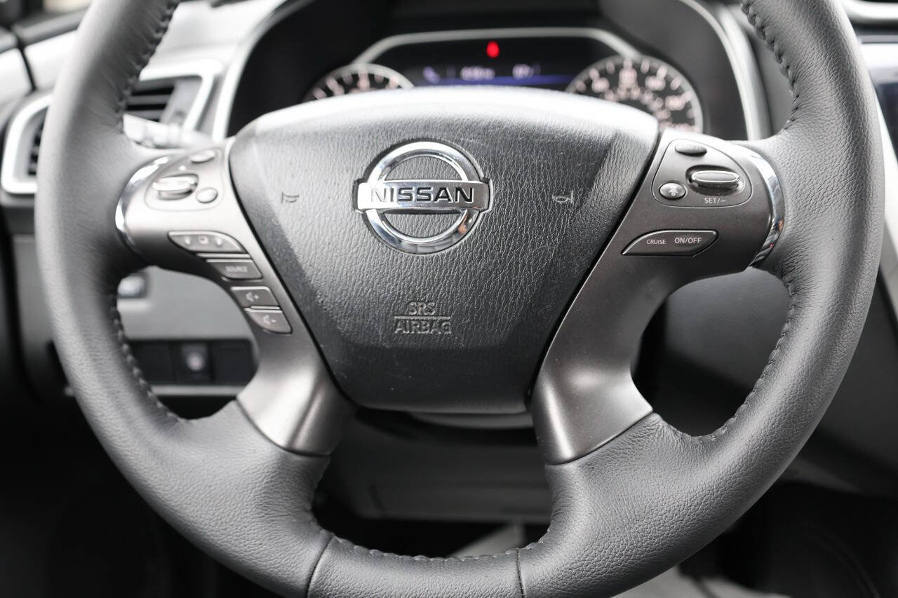 Used 2024 Nissan Murano SV w/ SV Midnight Edition Package AWD/4WD image 18