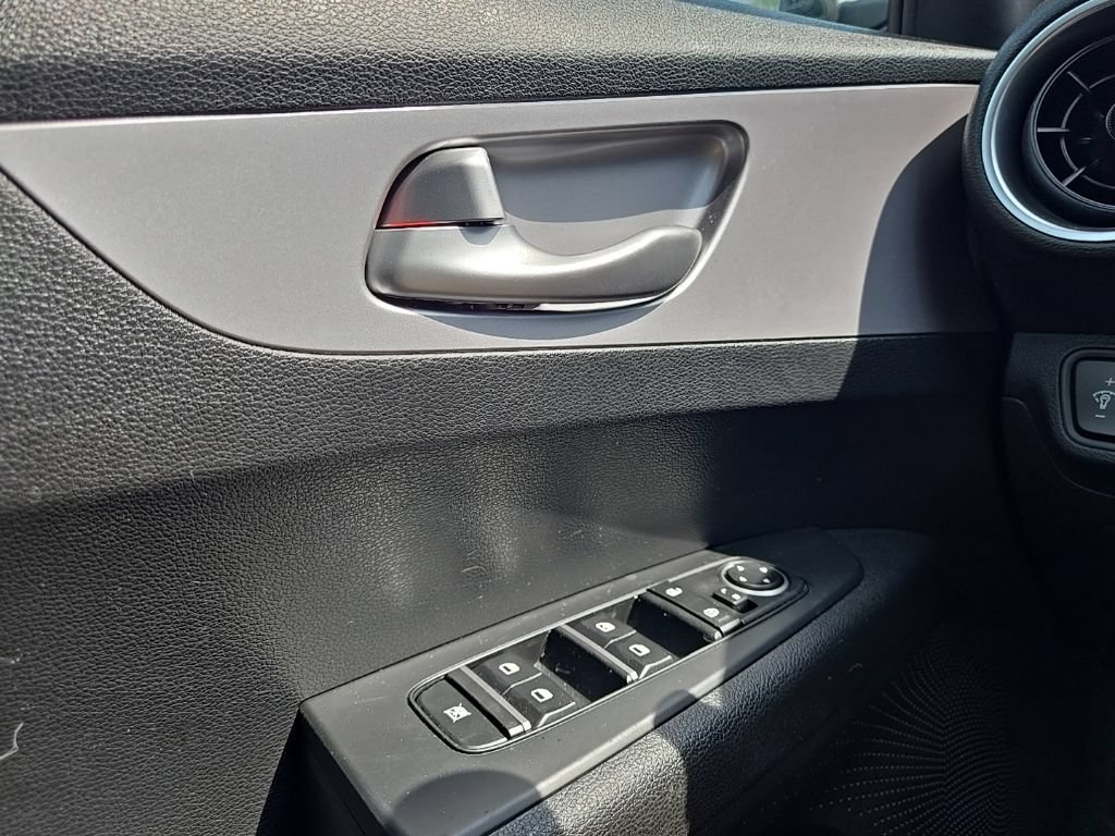 Certified 2023 Kia Forte LXS FWD image 18