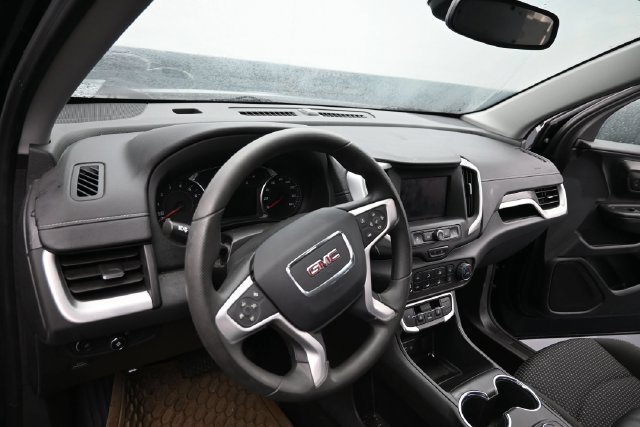 Used 2023 GMC Terrain SLE AWD/4WD image 13