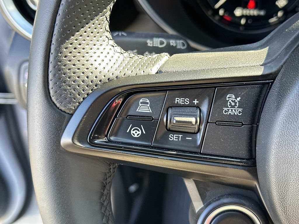 New 2026 Alfa Romeo Giulia AWD image 30