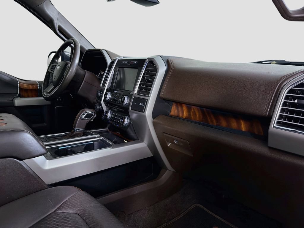 Used 2016 Ford F150 King Ranch w/ Equipment Group 601A Luxury AWD/4WD image 29