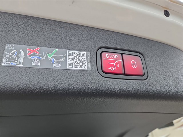 New 2026 Mercedes-Benz GLC 300 4MATIC image 31