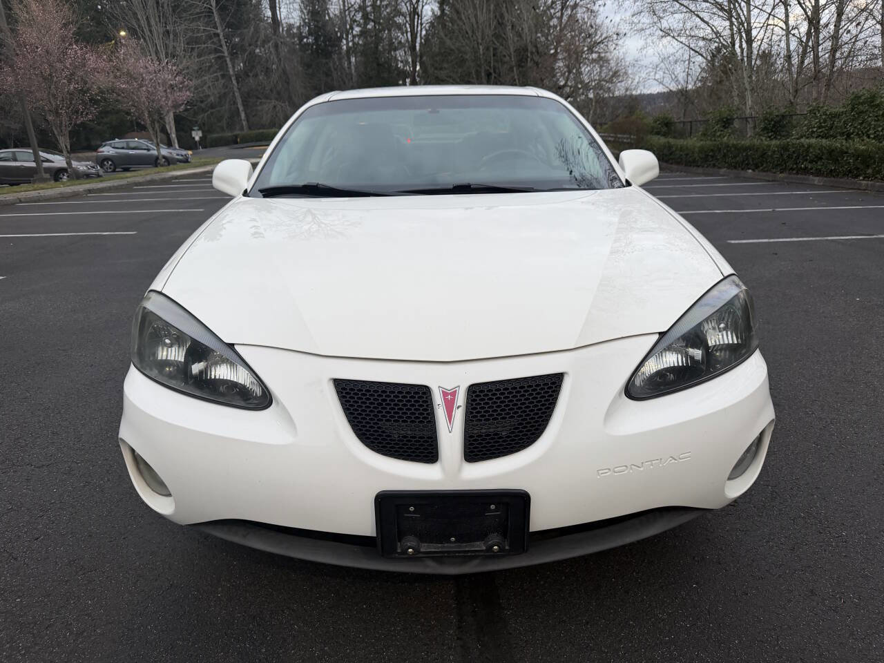 Used 2006 Pontiac Grand Prix GT w/ Sun And Sound Package image 2