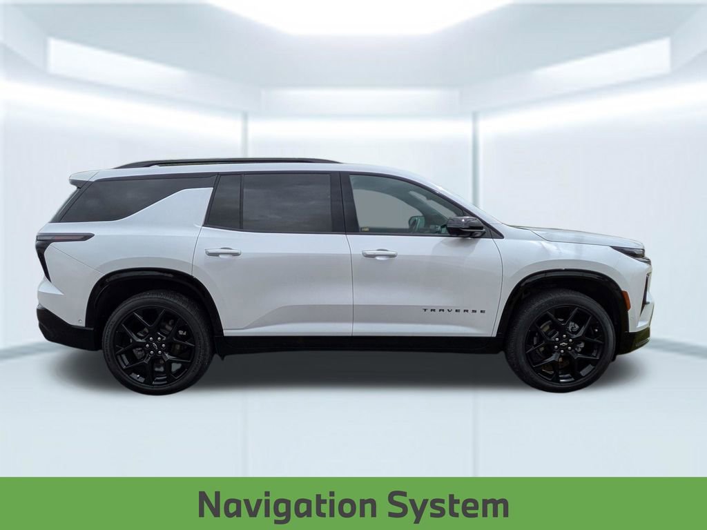 Used 2024 Chevrolet Traverse RS image 5