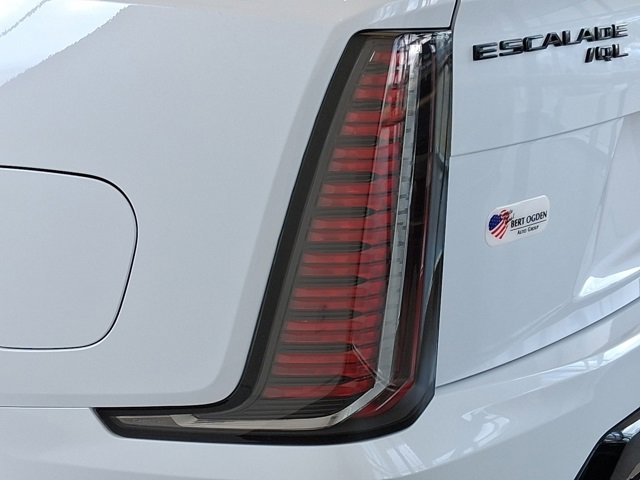 New 2026 Cadillac Escalade IQL Sport 1 w/ LPO, ONYX Package image 8