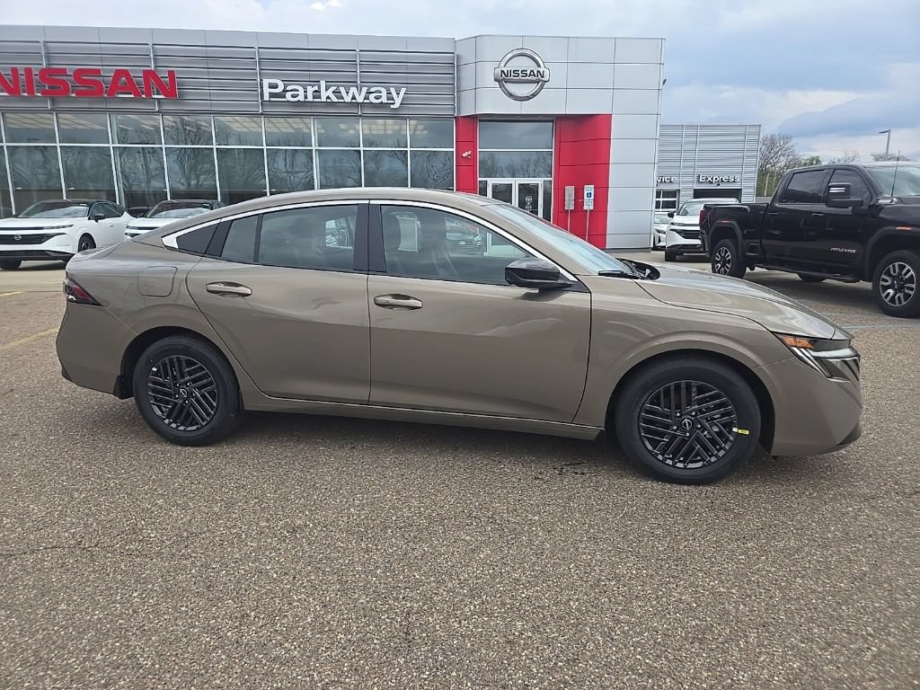 New 2026 Nissan Sentra SV w/ SV Convenience Package FWD image 8