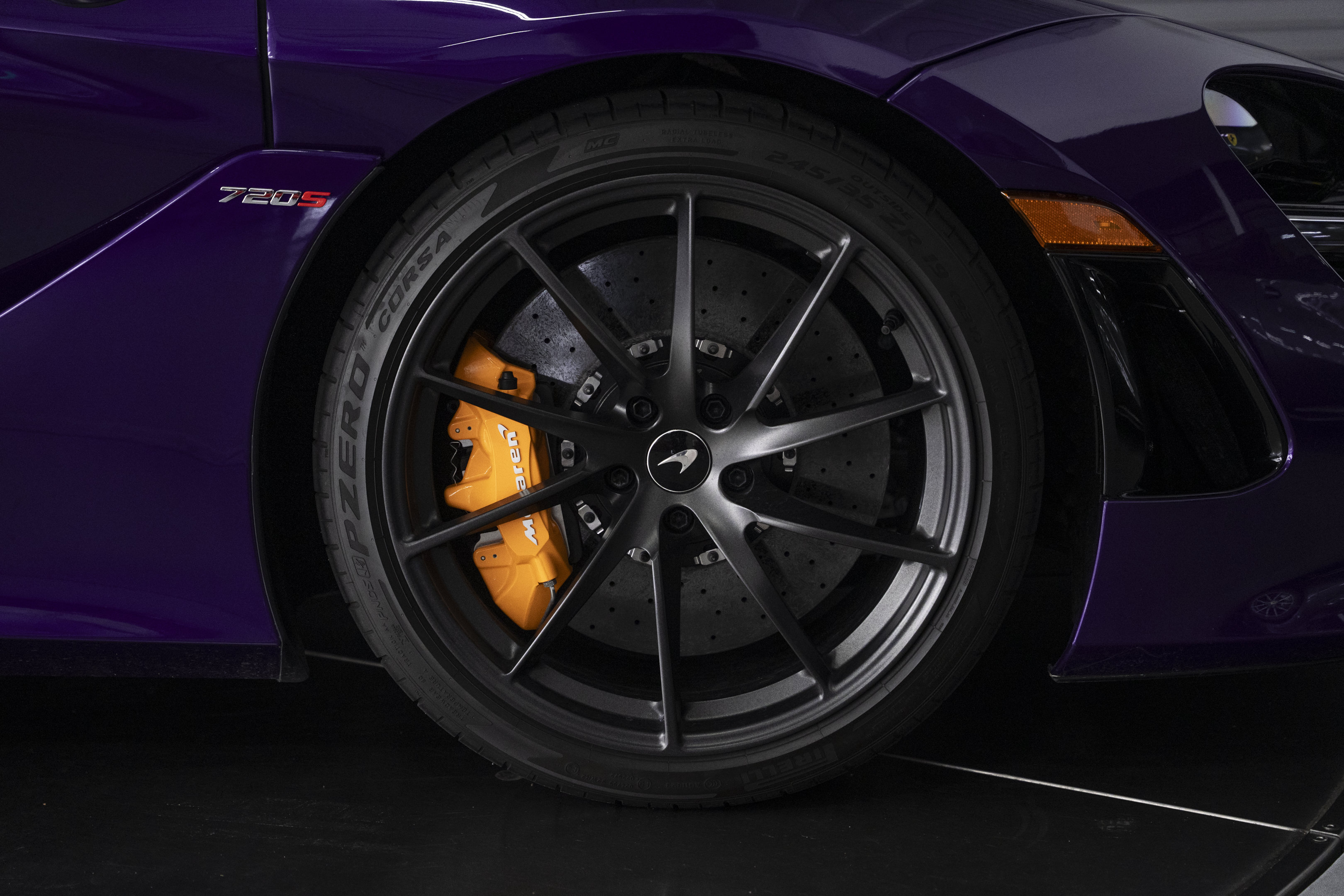 Used 2022 McLaren 720S Spider RWD image 29