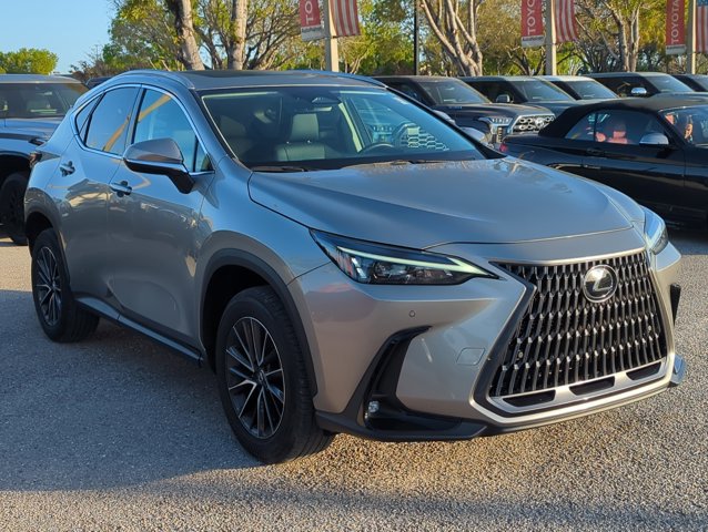 Used 2024 Lexus NX 250 FWD w/ Towing Package (2000 Lbs) video 3