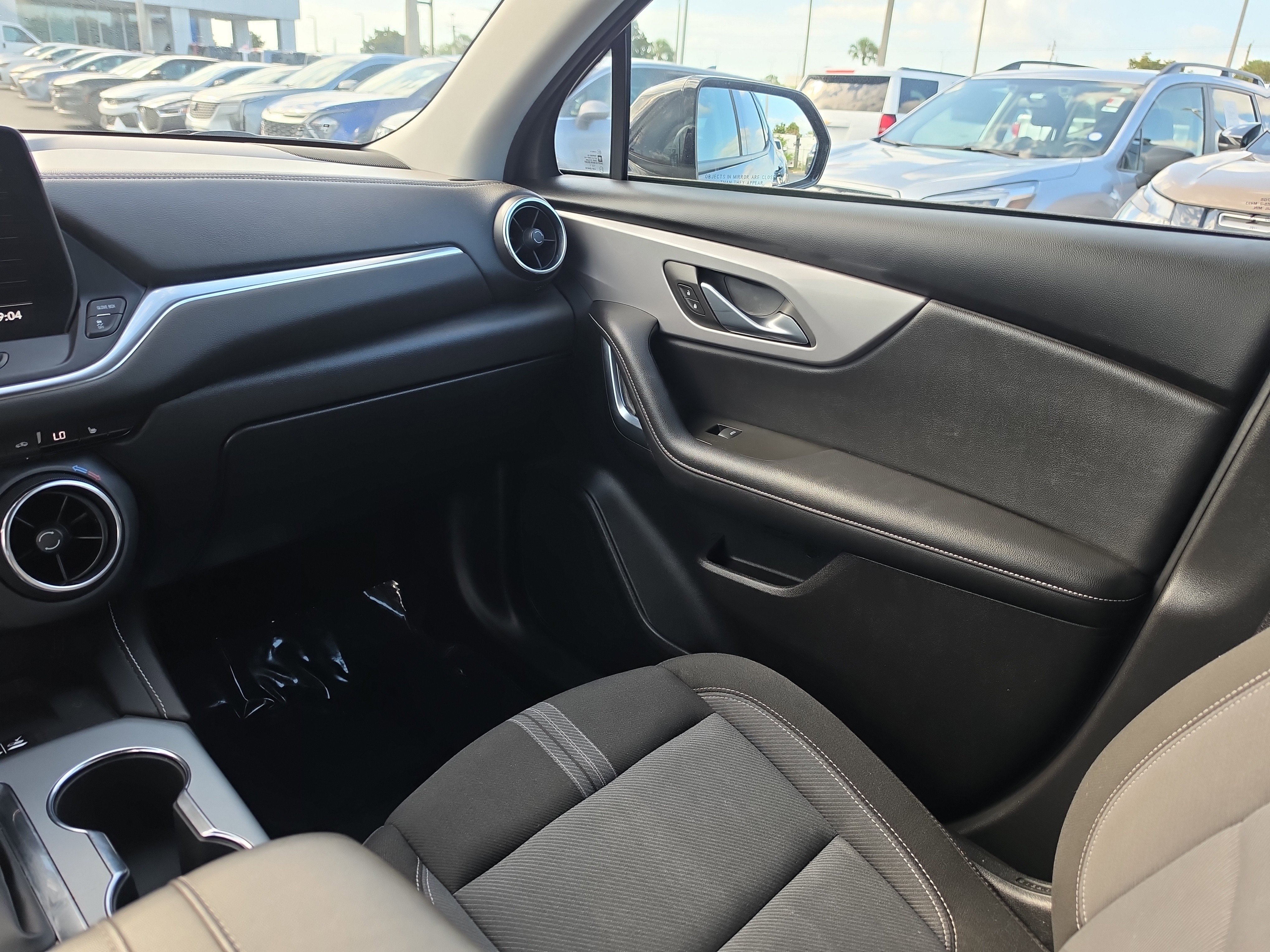 Certified 2023 Chevrolet Blazer LT w/ Convenience Package FWD image 11